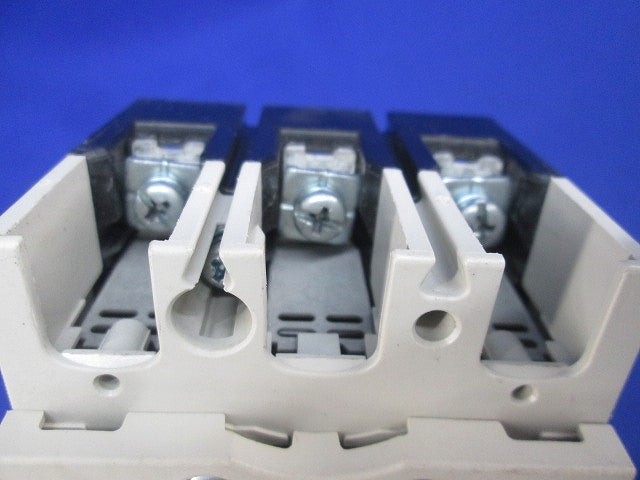 ノーヒューズブレーカ 3P10A NF63-CV