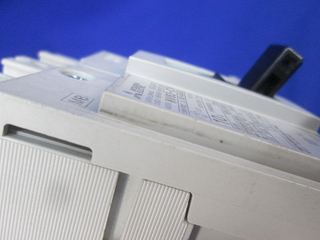 漏電遮断器3P3E10A NV63-CV