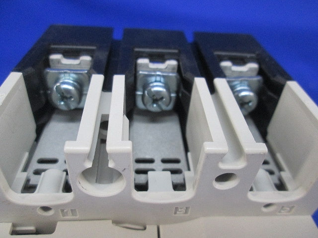 漏電遮断器3P3E20A(キズ・汚れ有) NV63-CV