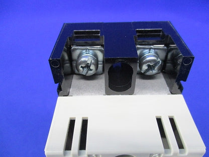 低圧遮断器 2P15A NF30-CS