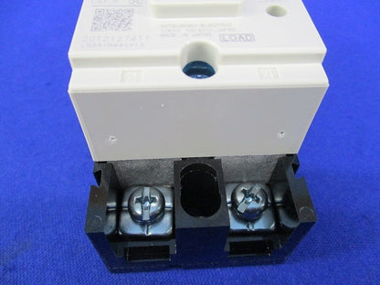 低圧遮断器 2P15A NF30-CS
