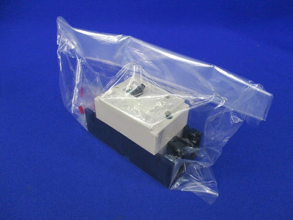 低圧遮断器 2P15A NF30-CS