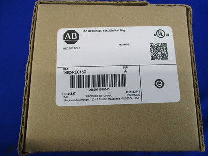 コンセントセット 1492-REC15G