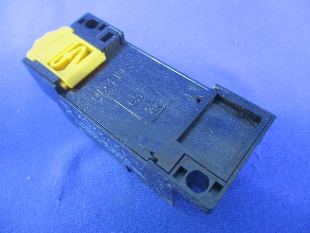 共用ソケット(8個入) PYF14A
