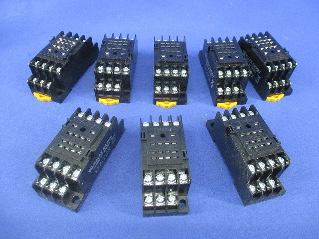 共用ソケット(8個入) PYF14A