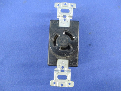 引掛埋込コンセントセット(混在4個入)(汚れ有) WF2520他