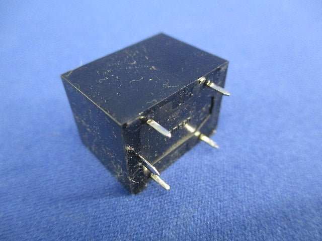 車載用プリント基板リレー 12VDC-210Ω(35個入)(キズ・汚れ有) G8SN-1C4