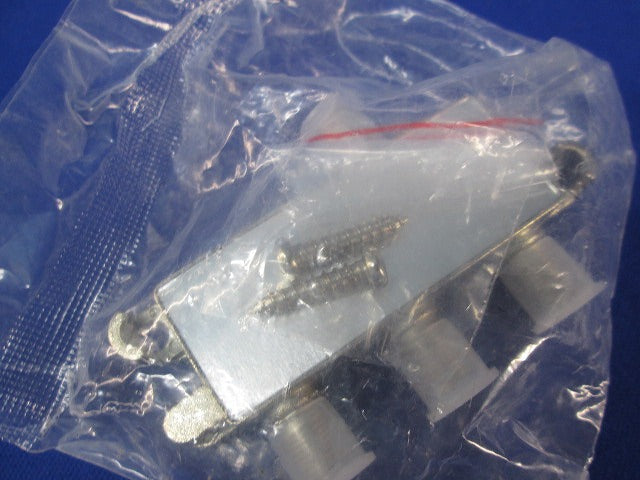 3分配器(1端子通電型)(9個入) TSP-3DP