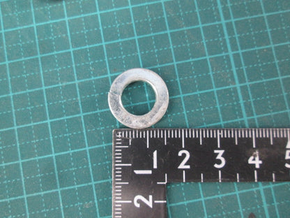 スプリングワッシャーセット(サイズ混在900個以上入)(キズ・汚れ有) 型番不明