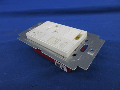 プレトラックコンセント TPCC-BA20SE-W