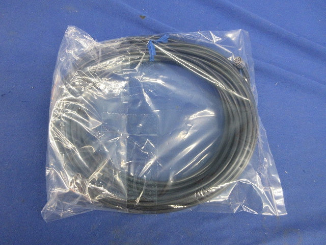 ケーブル付きコネクタ(2個入) XS3F-M422-405-A