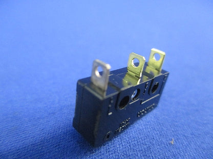 超小形基本スイッチ(10個入)(汚れ有) SS-5-F