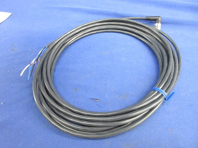 ケーブル付きコネクタ(2個入) XS3F-M422-405-A