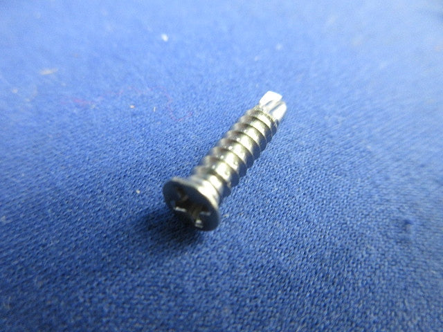 ドリルねじ M4×首下19mm(200個以上入) 型番不明