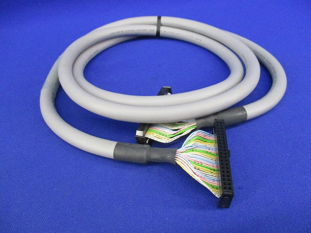 コネクタ端子台変換ユニット専用接続ケーブル XW2Z-150K