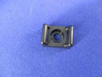 タイマウント(結束バンド固定用マウント)(70個入)(黒) TM3S10-C0