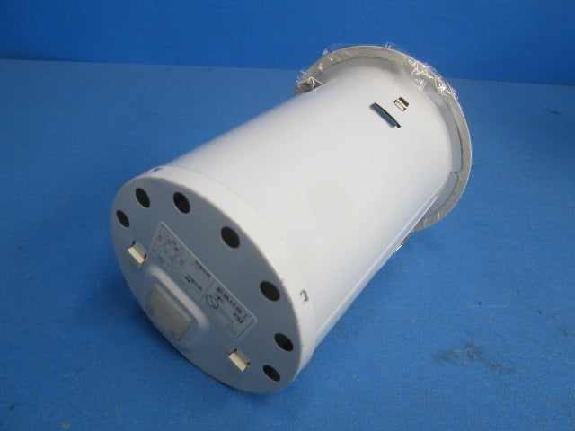 非常用ダウンライトφ100(15年製)(製造年確認の為開梱済) LDB31001