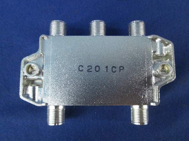 共同受信用4分配器(10~2610MHz帯用・1端子間通電仕様) 4DA1