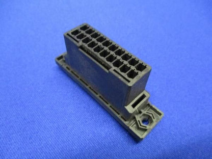 中古品 ソケットハウジング(25個入) D-3100