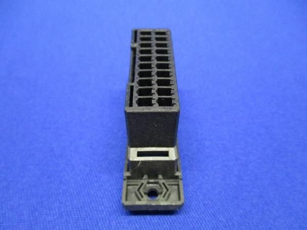 中古品 ソケットハウジング(25個入) D-3100