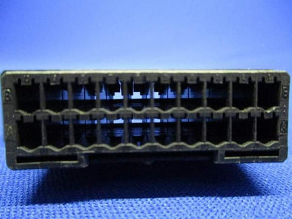 中古品 ソケットハウジング(25個入) D-3100