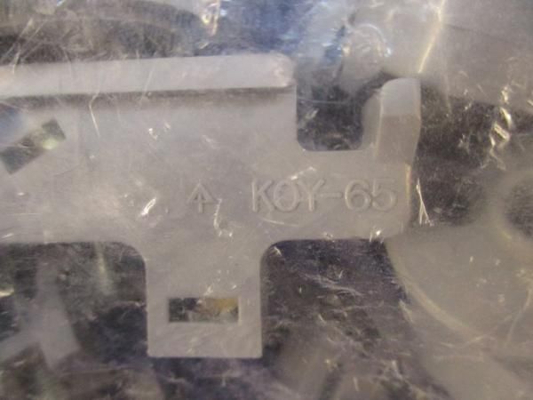 ボックス台座(30個入) KOY-65