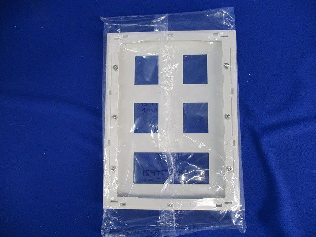 コンセントプレート7コ用(20個入)(箱違い)(ホワイト) WTF8087