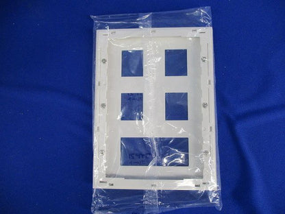 コンセントプレート7コ用(20個入)(箱違い)(ホワイト) WTF8087