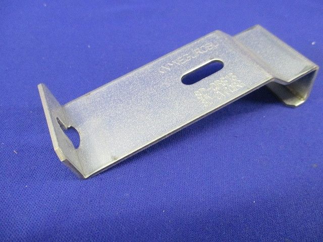 接続部振止金具(20個入)(箱違い) SD-QRS13