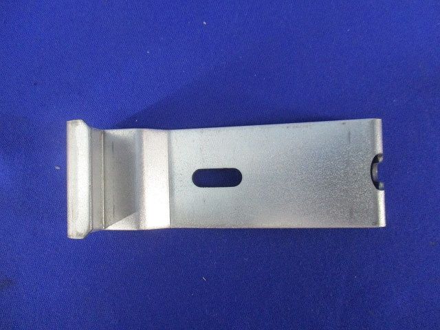 接続部振止金具(20個入)(箱違い) SD-QRS13