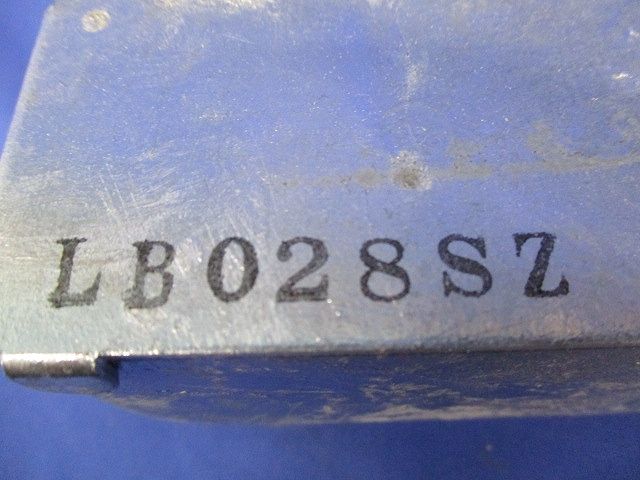 ユニバーサルLB型(2個入)(亜鉛) LB028SZ