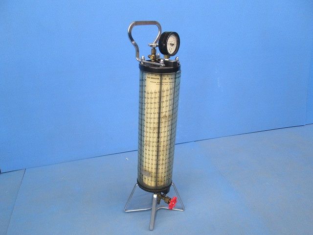 チャージングシリンダー 型番不明