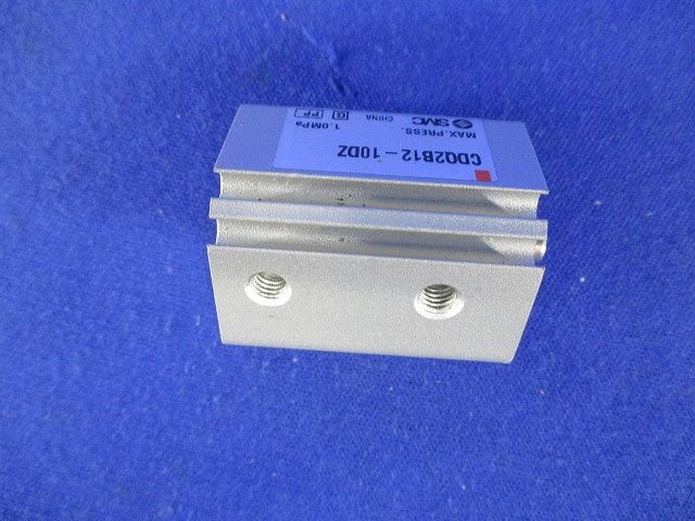 シリンダー CDQ2B12-10DZ
