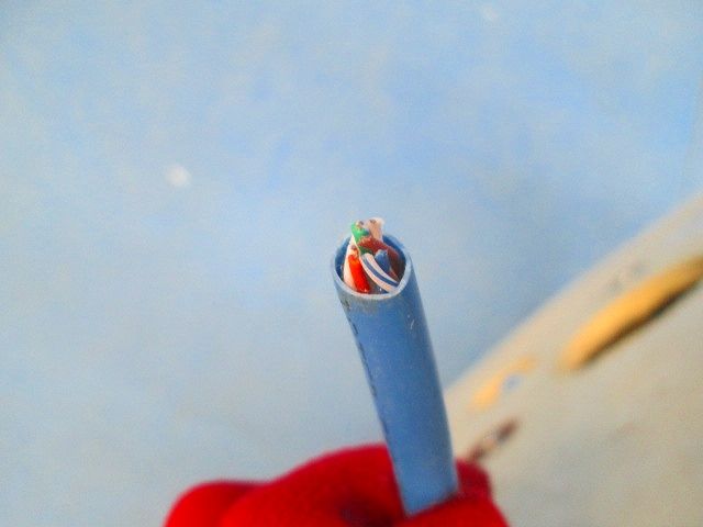 UTPケーブル(９０ｍ以上) PUC6AM04BU-CEG