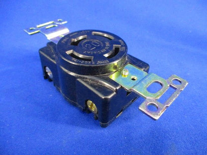 コンセント(3個入) 20