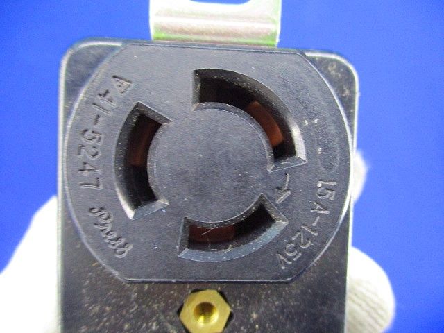 埋込コンセント(3個入) 15A-125V