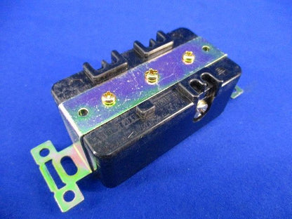 埋込コンセント(3個入) 15A-125V