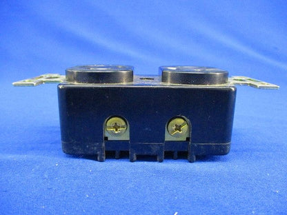 埋込コンセント(3個入) 15A-125V