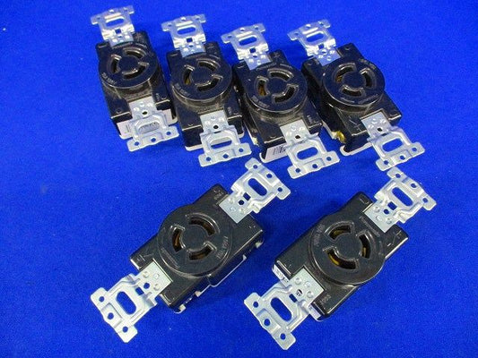 引掛埋込コンセント(6個入)Panasonic WF2315K